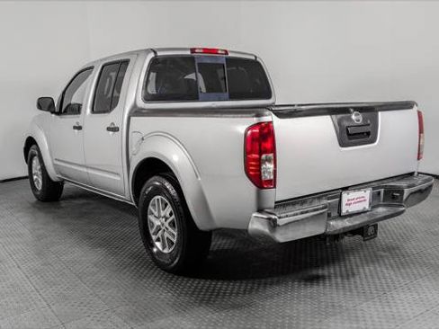 Used 2019 Nissan Frontier SV RWD image 6