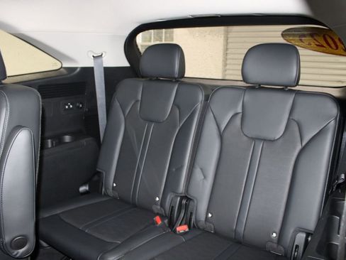 Used 2025 Kia Sorento EX w/ Panoramic Sunroof Package image 26