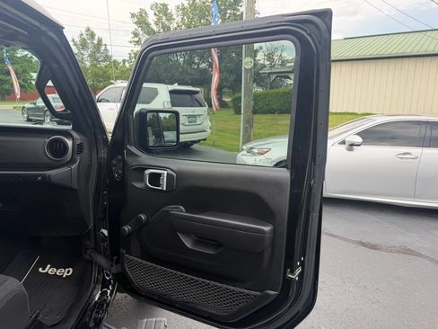 Used 2022 Jeep Wrangler Unlimited Sport AWD/4WD image 26