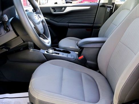 Used 2022 Ford Escape S image 10