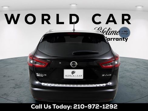 Used 2022 Nissan Rogue Sport SV w/ Technology Package AWD/4WD image 6
