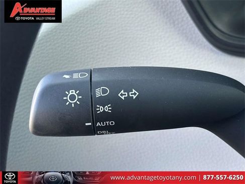 Used 2024 Toyota Corolla LE image 27