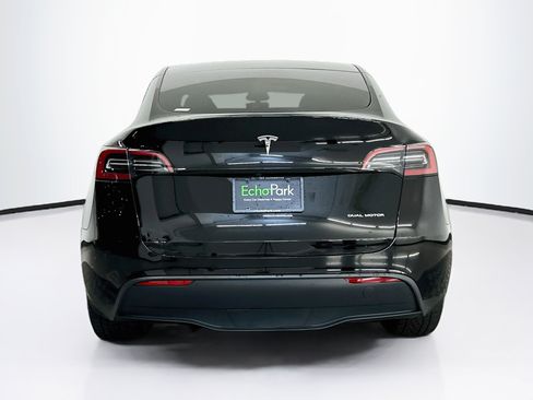 Used 2024 Tesla Model Y Long Range AWD/4WD image 7