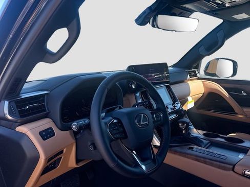 New 2026 Lexus LX 600 4WD w/ Premium Package image 27
