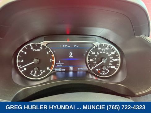 Used 2025 Nissan Altima 2.5 SV AWD/4WD image 13