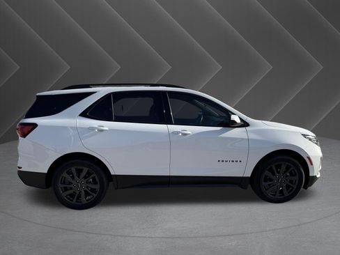 Used 2023 Chevrolet Equinox RS w/ LPO, Floor Liner Package FWD image 5