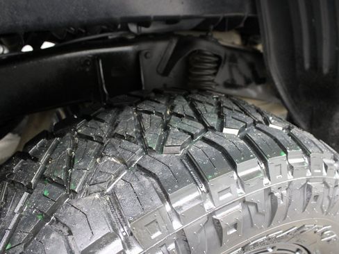 Used 2021 Toyota Tacoma TRD Sport image 27