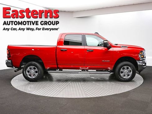 Used 2026 RAM 2500 Big Horn AWD/4WD image 4