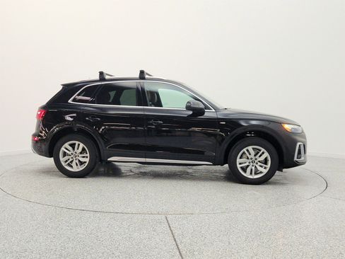 Used 2023 Audi Q5 2.0T Premium w/ Convenience Package AWD/4WD image 4