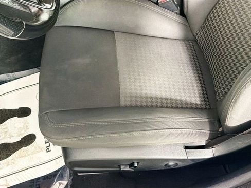 Used 2019 Dodge Charger GT image 18