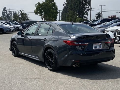 Used 2026 Toyota Camry SE FWD image 4