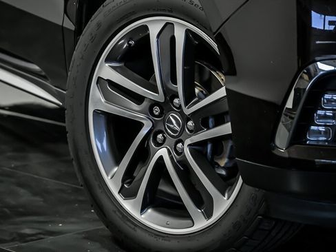 Used 2017 Acura MDX SH-AWD image 3