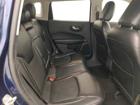 Used 2018 Jeep Compass Latitude w/ Cold Weather Group AWD/4WD image 19