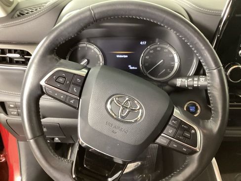 Used 2020 Toyota Highlander Limited AWD/4WD image 13
