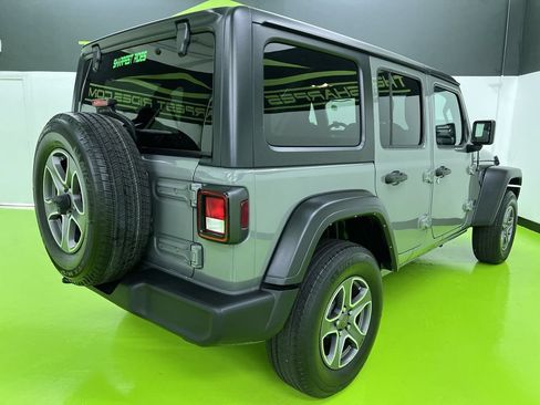 Used 2022 Jeep Wrangler Unlimited Sport AWD/4WD image 10