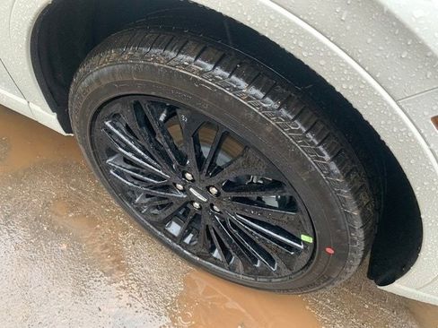 New 2026 Lincoln Corsair Grand Touring image 17