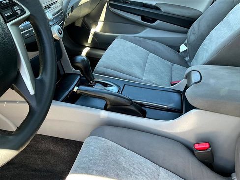 Used 2009 Honda Accord LX-P image 16