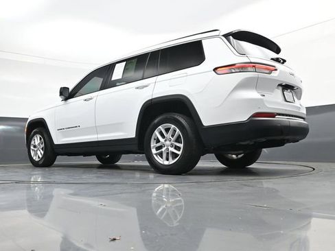 Used 2023 Jeep Grand Cherokee L Laredo RWD image 33