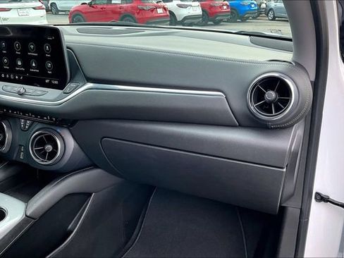 Used 2023 Chevrolet Blazer LT image 21