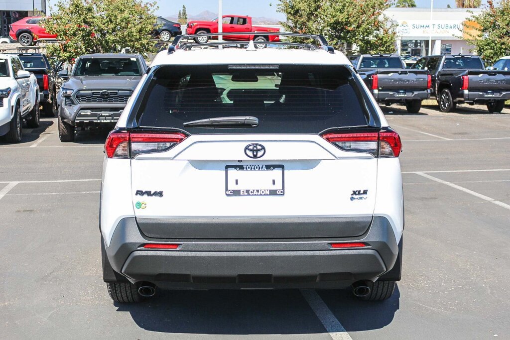 Certified 2025 Toyota RAV4 XLE AWD/4WD image 25