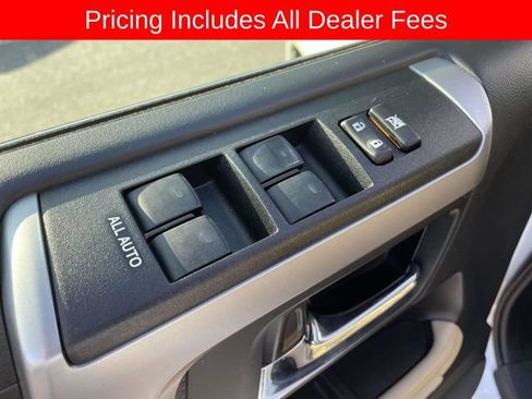 Used 2024 Toyota 4Runner Limited AWD/4WD image 19