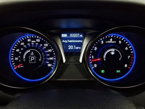 Used 2015 Hyundai Genesis 3.8 image 6