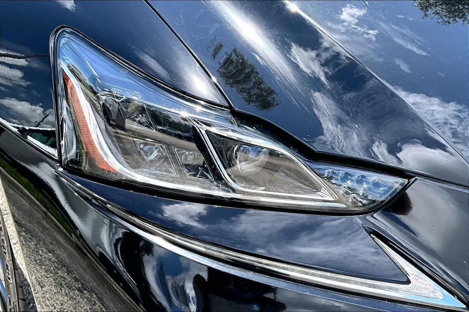 Used 2020 Lexus IS 300 F Sport w/ Blackline Edition RWD image 28