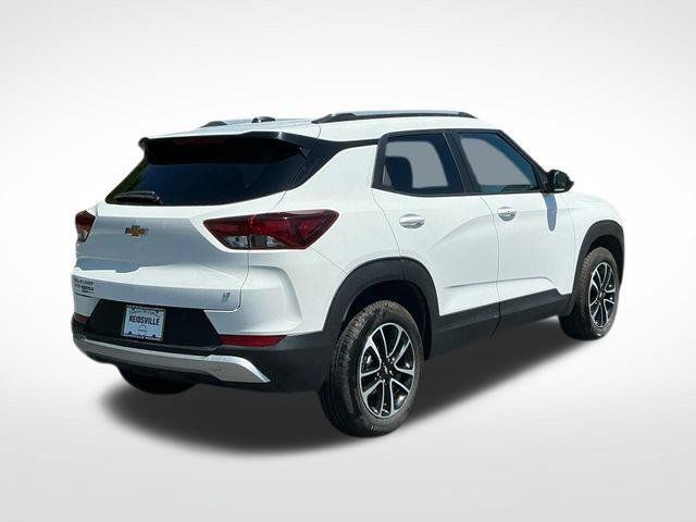 Used 2025 Chevrolet TrailBlazer LT AWD/4WD image 8