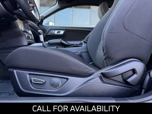 Used 2018 Ford Mustang Coupe w/ Equipment Group 101A RWD image 38