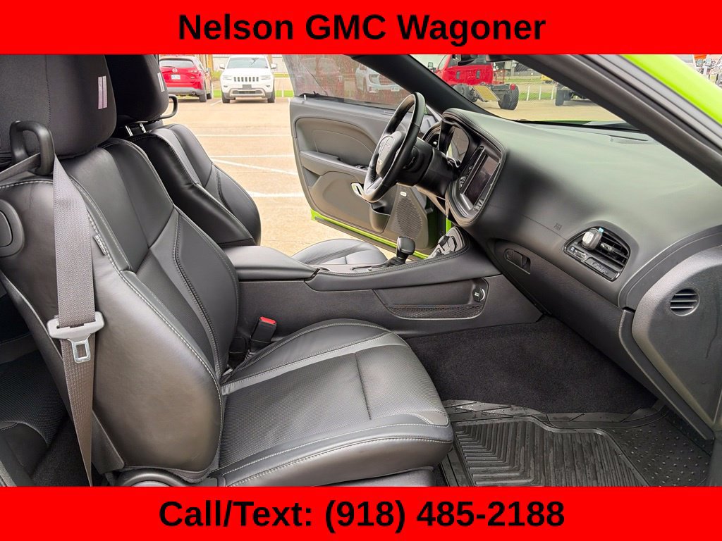 Used 2023 Dodge Challenger SXT w/ Plus Package RWD image 18