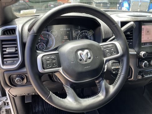 Used 2022 RAM 3500 Big Horn w/ Level A Equipment Group AWD/4WD image 17