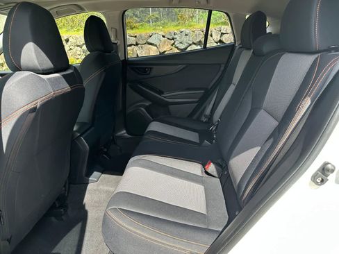 Used 2019 Subaru Crosstrek 2.0i Premium image 11