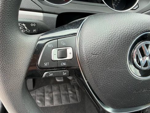 Used 2017 Volkswagen Jetta S FWD image 16