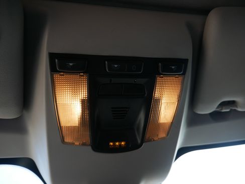 Used 2009 Volvo C70 T5 image 25