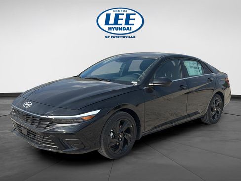 New 2026 Hyundai Elantra SEL Sport FWD image 7