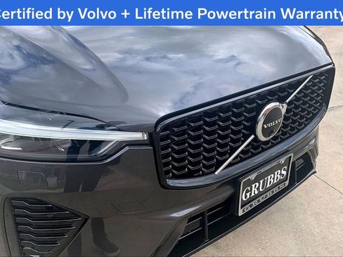 Used 2025 Volvo XC60 B5 Plus image 37