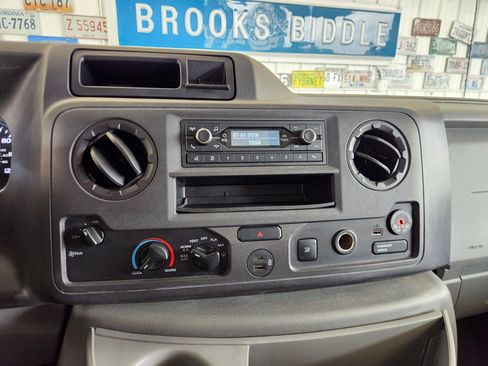 Used 2022 Ford E-350 and Econoline 350 Super Duty w/ Power Windows & Locks Group RWD image 6