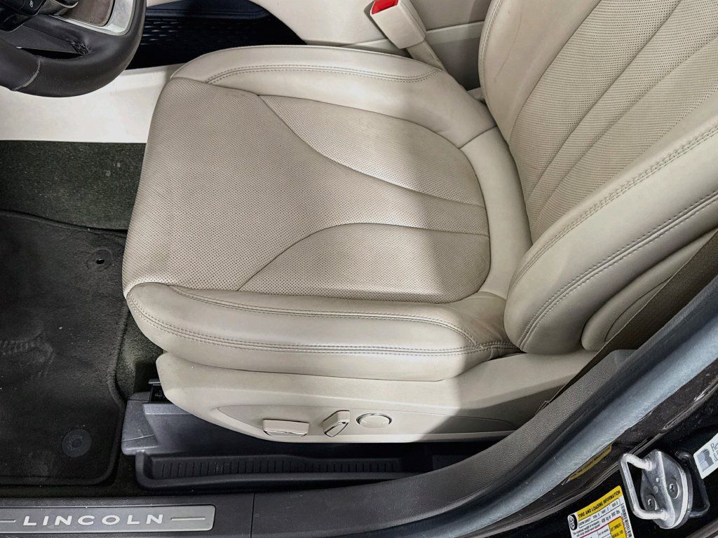 Used 2019 Lincoln Nautilus Reserve FWD image 20