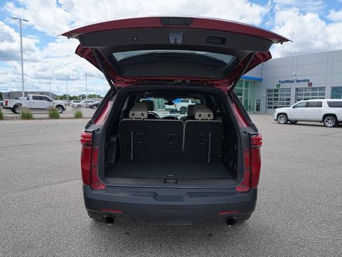 Used 2022 Chevrolet Traverse LT w/ LT Premium Package AWD/4WD image 14