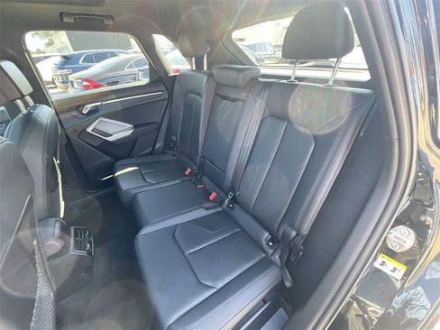 Used 2021 Audi Q3 2.0T Premium Plus w/ Premium Plus Package image 31