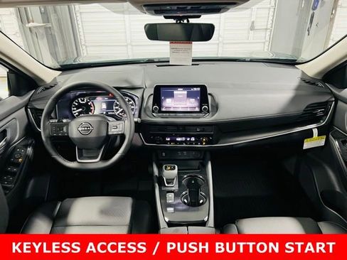New 2026 Nissan Rogue SV FWD image 4