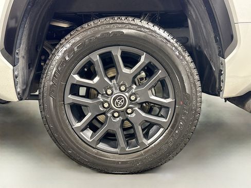 Used 2023 Toyota Tundra Platinum image 30