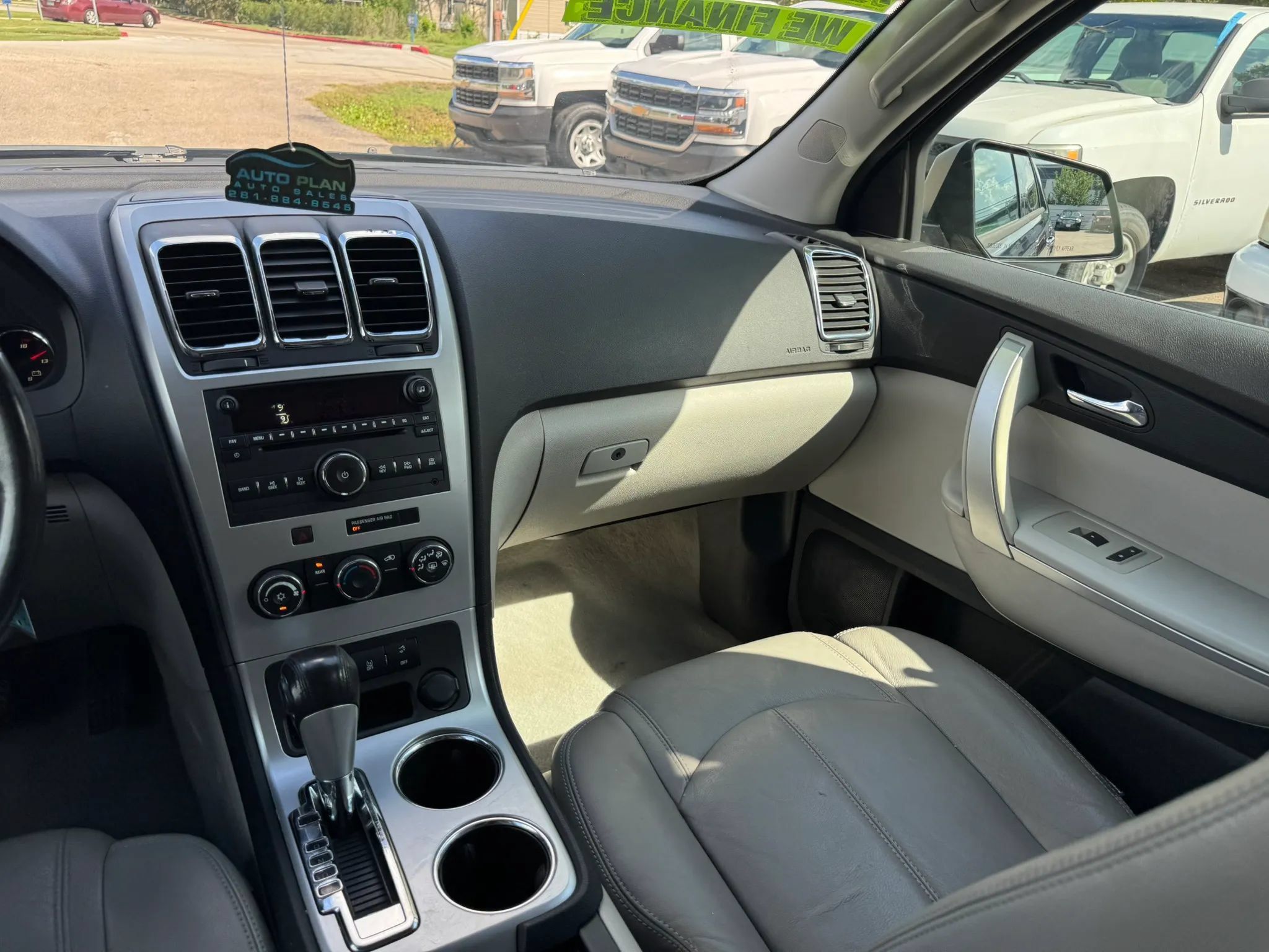 Used 2012 GMC Acadia SLE FWD image 18