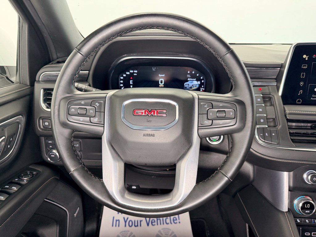 Used 2024 GMC Yukon XL SLT w/ SLT Luxury Package AWD/4WD image 17