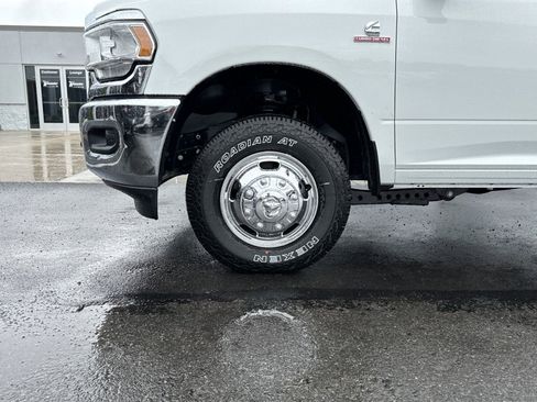 New 2024 RAM 3500 Tradesman w/ Chrome Appearance Group image 13