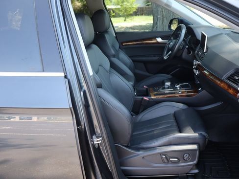 Used 2018 Audi Q5 2.0T Premium Plus w/ Premium Plus Package AWD/4WD image 22