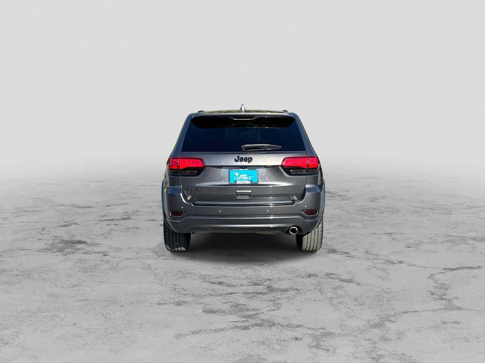 Used 2018 Jeep Grand Cherokee Altitude AWD/4WD image 7