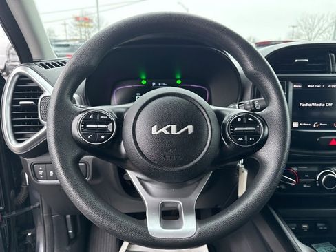 Used 2023 Kia Soul LX w/ Option Group 015 image 16