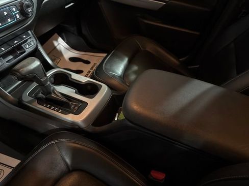 Used 2015 Chevrolet Colorado LT w/ Luxury Package AWD/4WD image 11