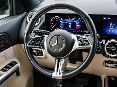 Certified 2025 Mercedes-Benz GLA 250 GLA 250 image 13